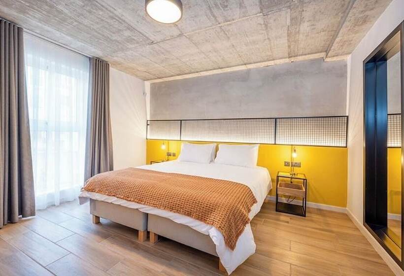 هتل کپسول Fort40 Guesthouse