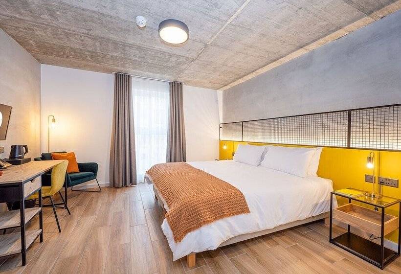 هتل کپسول Fort40 Guesthouse