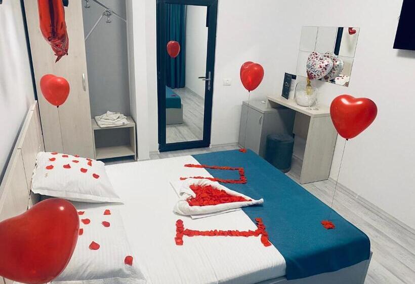 هتل Infinity By Carla