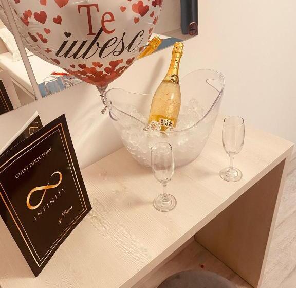 هتل Infinity By Carla