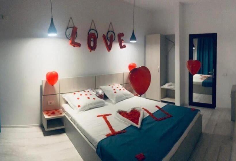 هتل Infinity By Carla