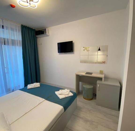 هتل Infinity By Carla