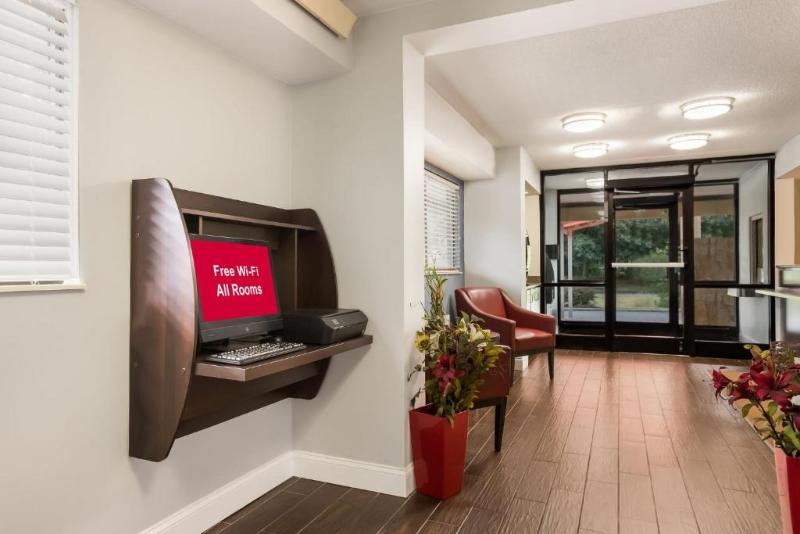 فندق على الطريق Hometowne Studios By Red Roof Princeton   Ewing/ Lawrenceville