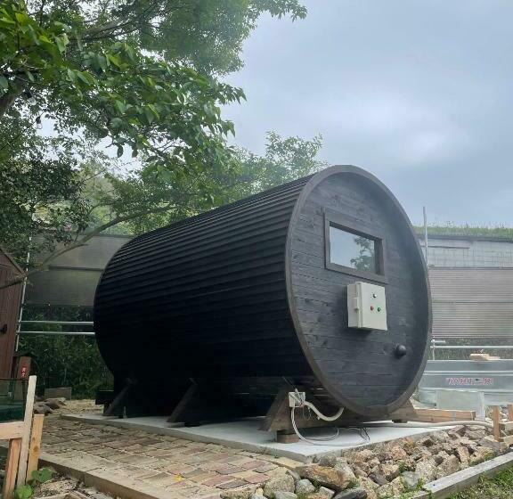 펜션 淡路島でサイコーのととのうを体験出来るサウナ宿たんざ二種類のフィンランドサウナを体験できます