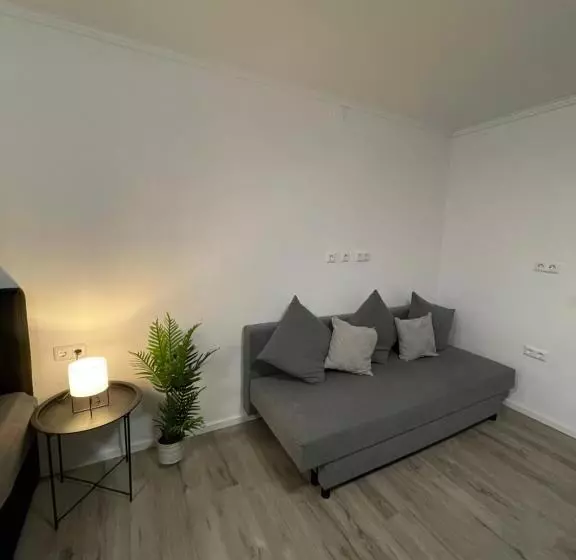 Majatalo Giulias Budget Haus