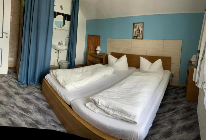 Пансион Giulias Budget Haus