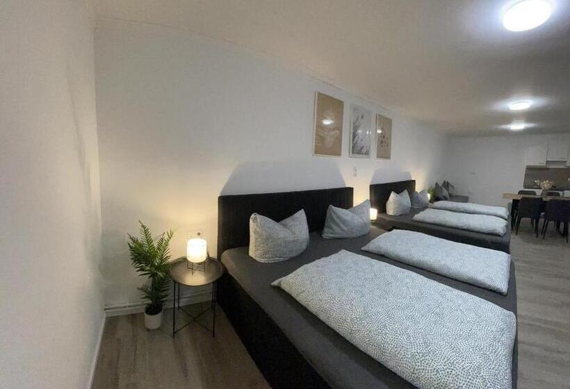 Пансион Giulias Budget Haus