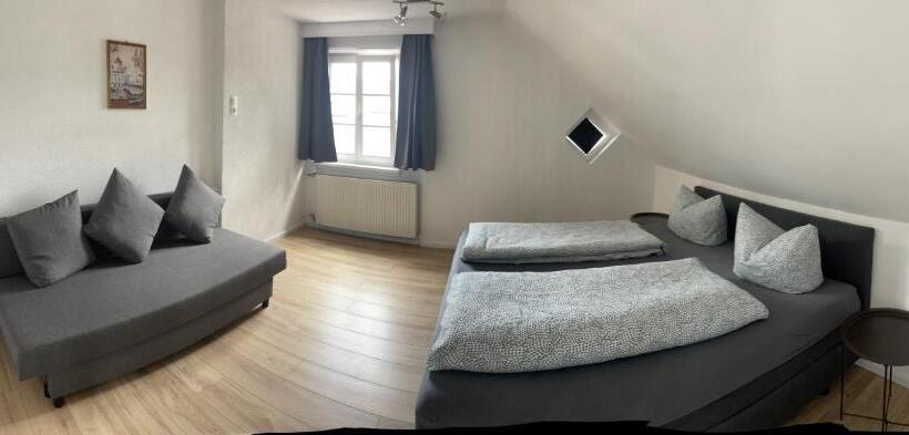 Пансион Giulias Budget Haus