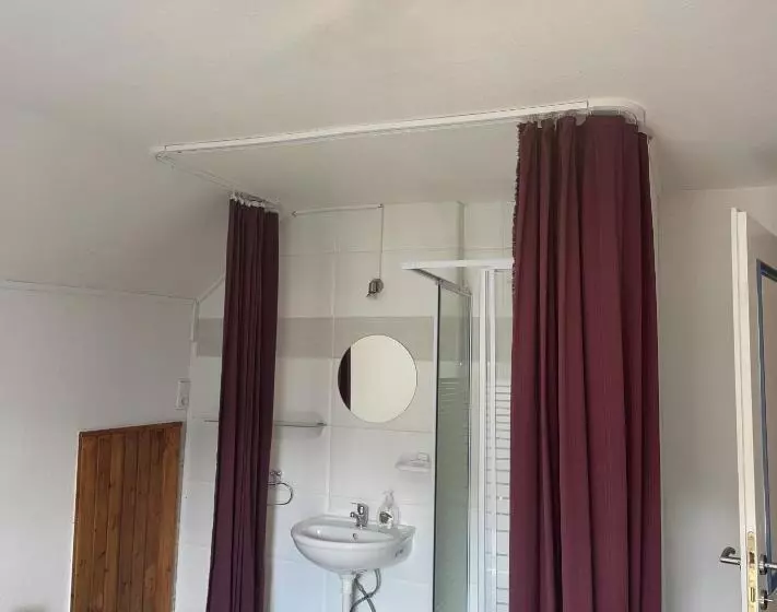 Majatalo Giulias Budget Haus