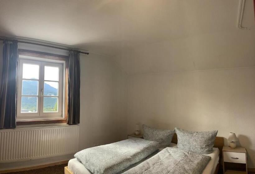 Пансион Giulias Budget Haus