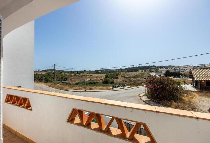 پانسیون Green Diamond Budens