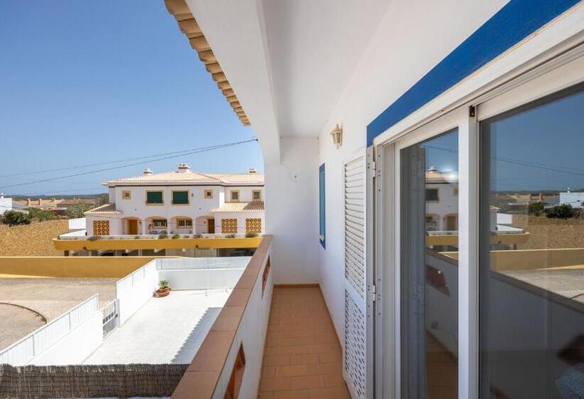 پانسیون Green Diamond Budens