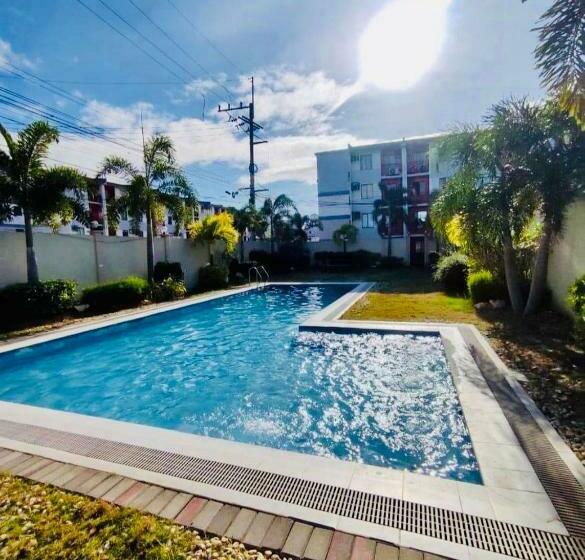 Пансион Hampton Cinema Suite