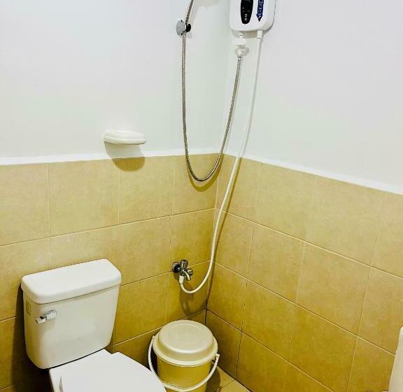 Пансион Hampton Cinema Suite