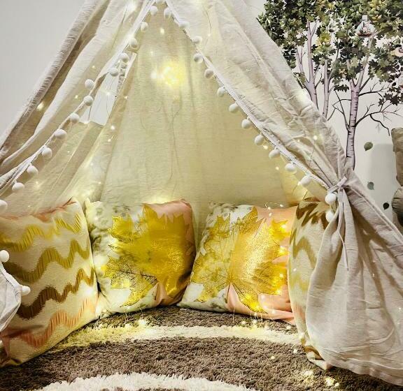 Пансион Hampton Cinema Suite