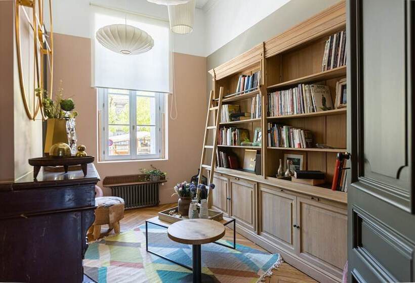 Пансион La Maison Mulato