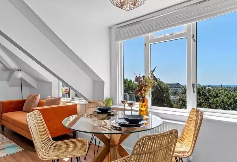 2 Bed  The Penthouse By Pureserviced