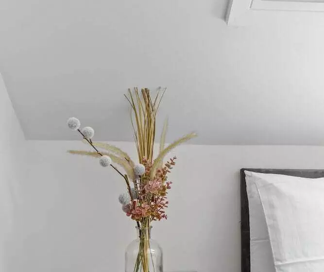 2 Bed  The Penthouse By Pureserviced