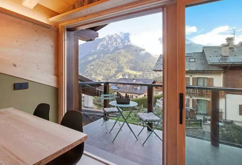 Aria Di Casa Reit