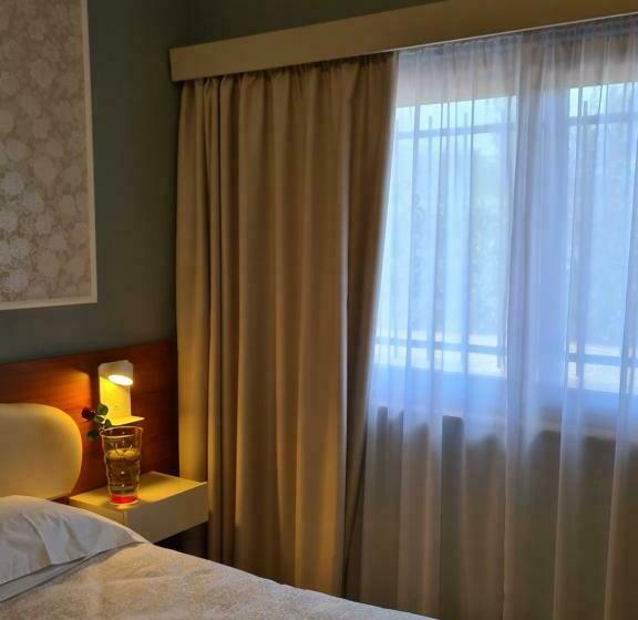 تختخواب و صبحانه Bb Domus Catanzaro