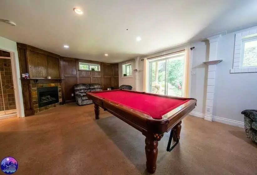 Chalet Sur Le Bord Du Lac Brûlé   Spa Billard  Kay
