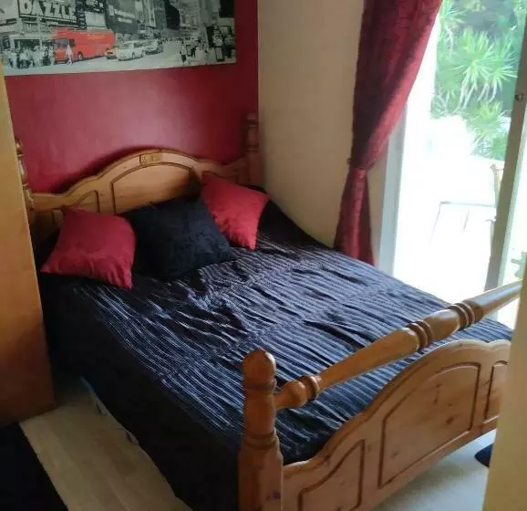 El Romarel Bed & Breakfast