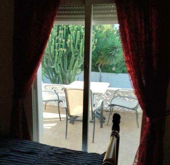 El Romarel Bed & Breakfast