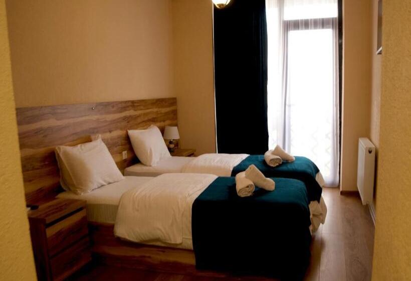 هتل Bessarion Boutique