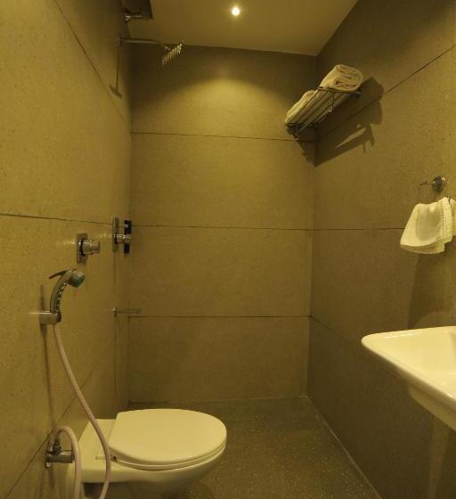 Hotelli City Express By Downtown