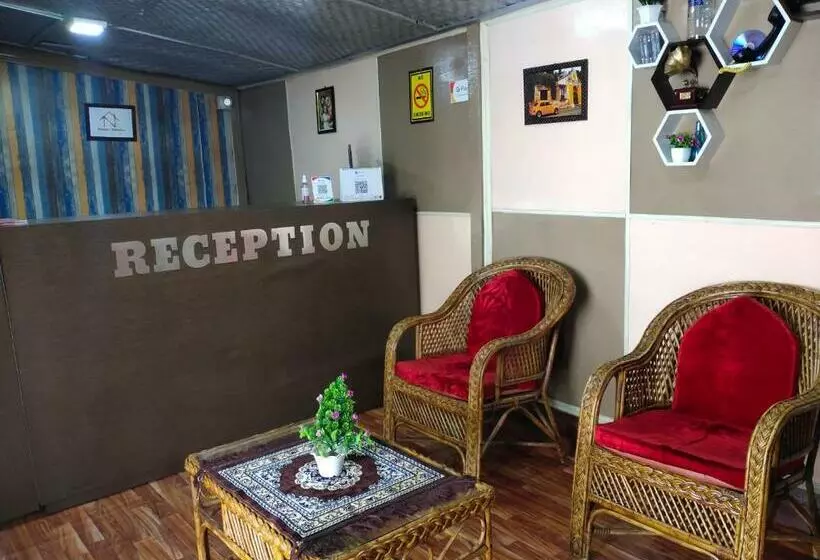 پانسیون F N Guest House