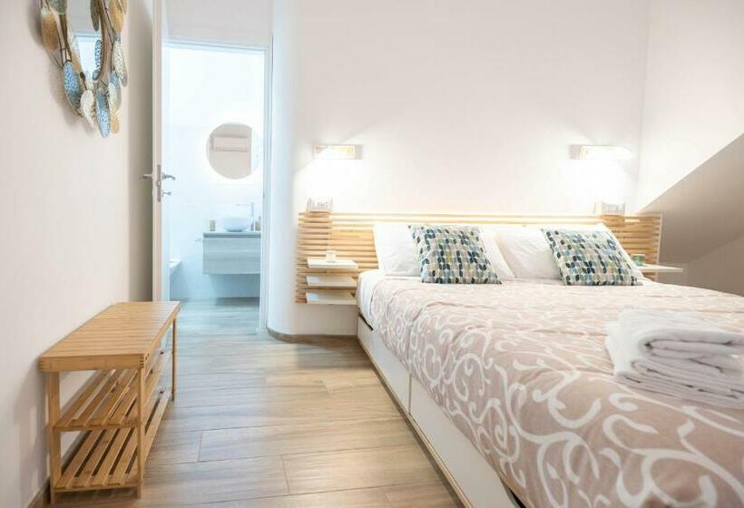 پانسیون Light Garden