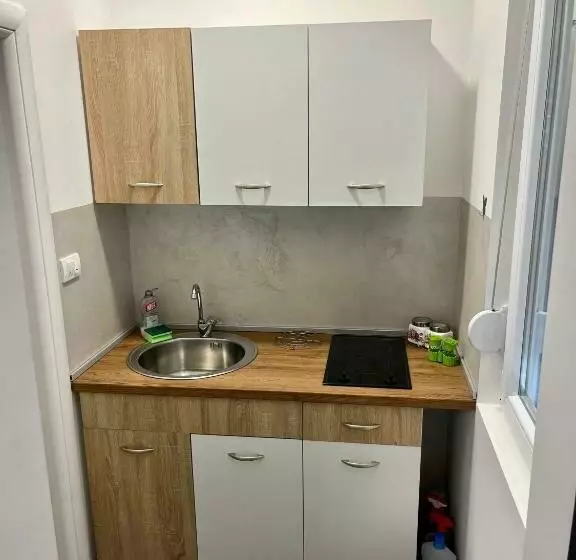 Apartman Tajna