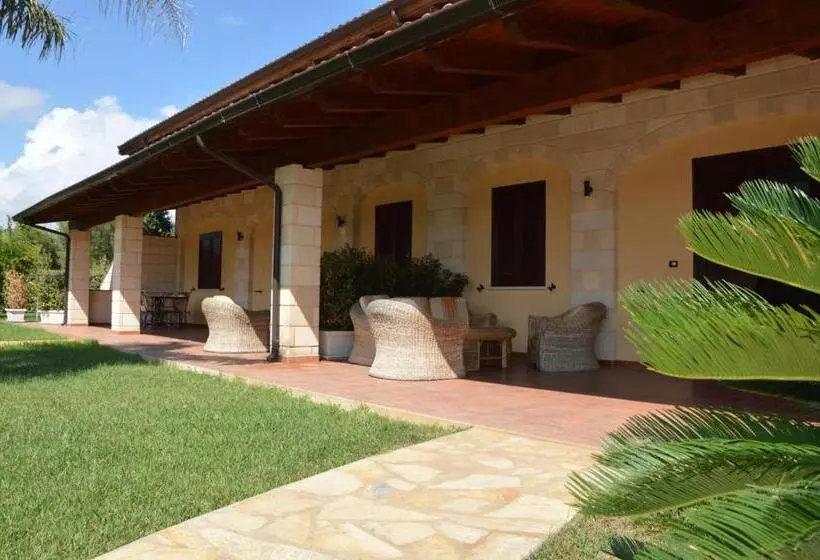 Borgo Dei Normanni