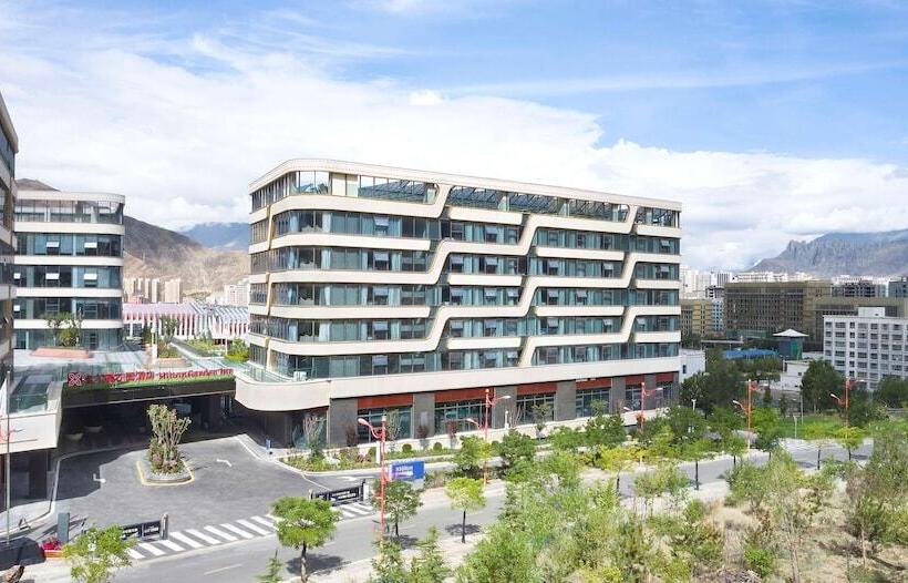 فندق Hilton Garden Inn Lhasa