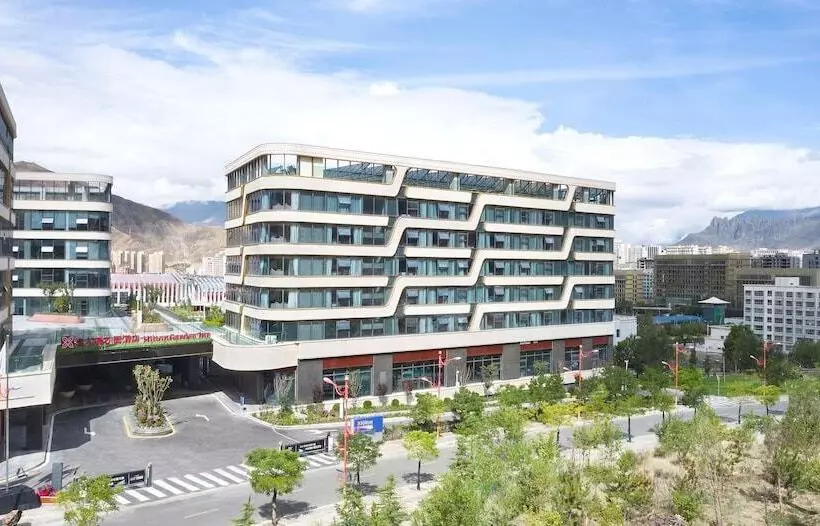 ホテル Hilton Garden Inn Lhasa