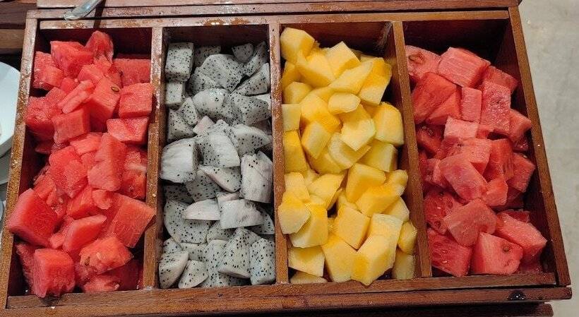 فندق Hilton Garden Inn Lhasa