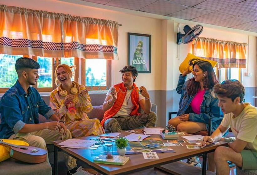 The Hosteller Mussoorie, Mall Road