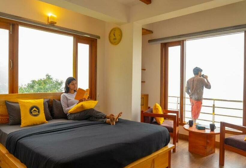 The Hosteller Mussoorie, Mall Road