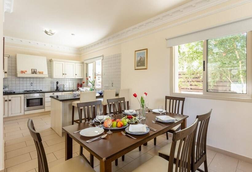 Villa Andree In Paralimni