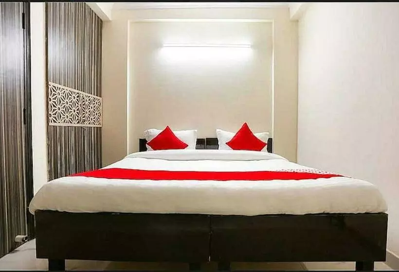 هتل Oyo 89748 Rl Residency