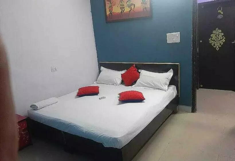 هتل Oyo 89748 Rl Residency
