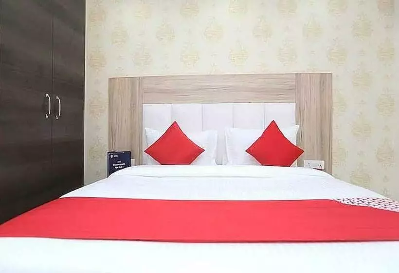 هتل Oyo 89748 Rl Residency
