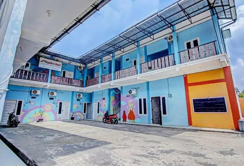 ホテル Oyo 91404 Kost Syahira