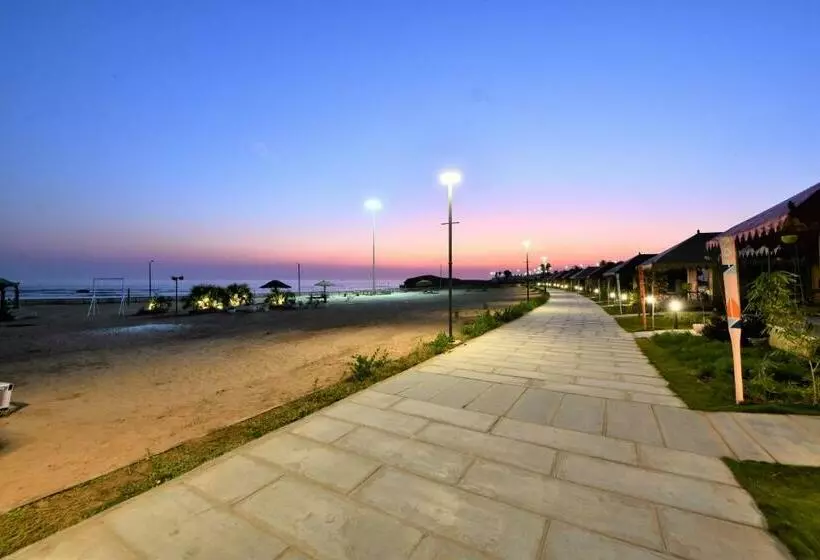 ホテル The Fern Seaside Luxurious Tent Resort Diu