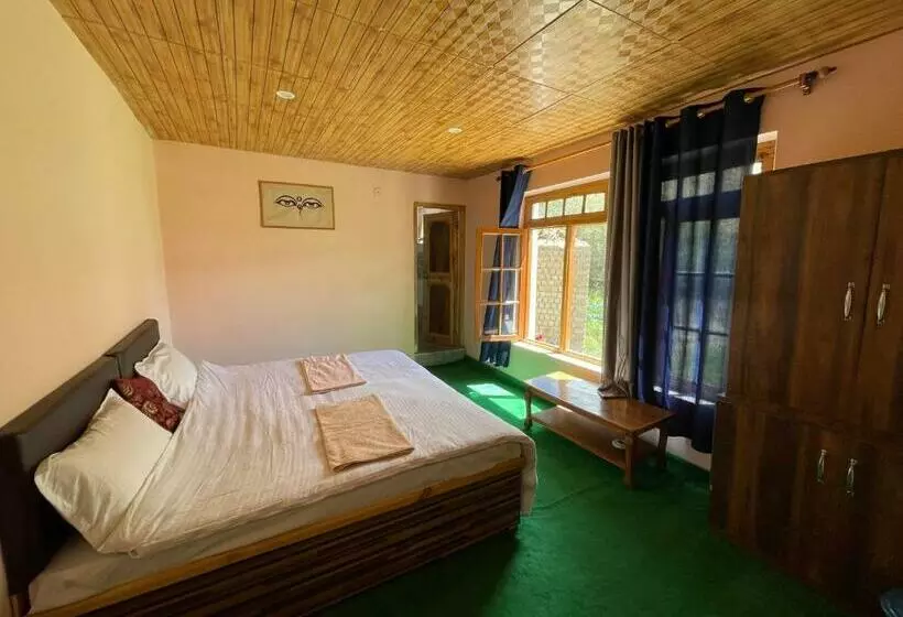 ペンション Gaywoo Guest House