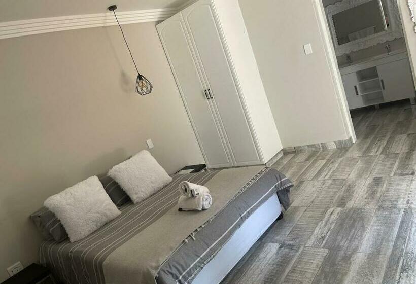 פנסיון Guest House On Gillian Unit 7