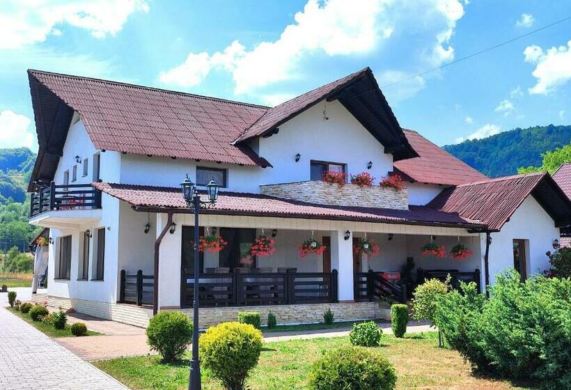 Pensiunea Sub Horiță