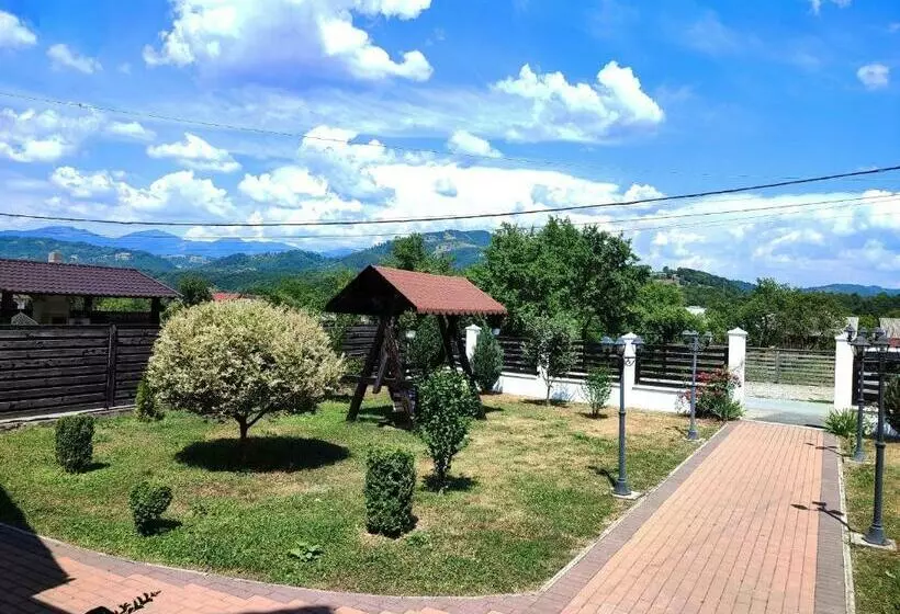 Pensiunea Sub Horiță