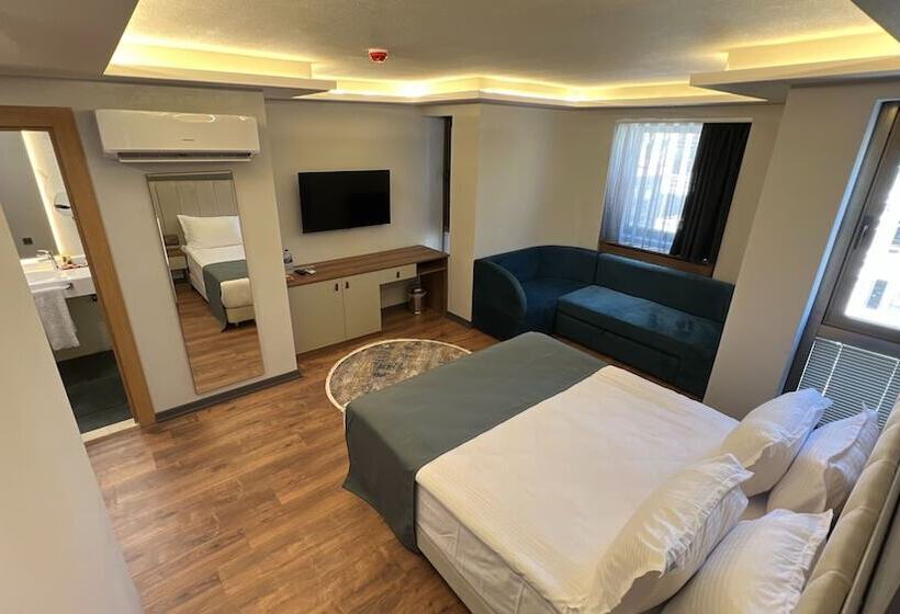 هتل Nira Boutique