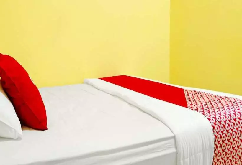 ホテル Spot On 91402 Home 59 Tegal Danas